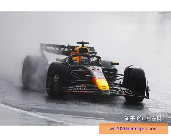 F1赛季精彩回顾与新车技术革新 驾驶员争夺战再度升级