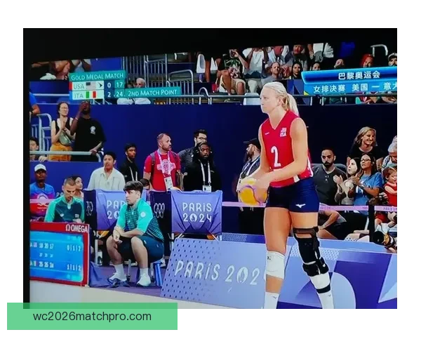 中国女排迎战意大利 世界冠军争夺战激烈上演